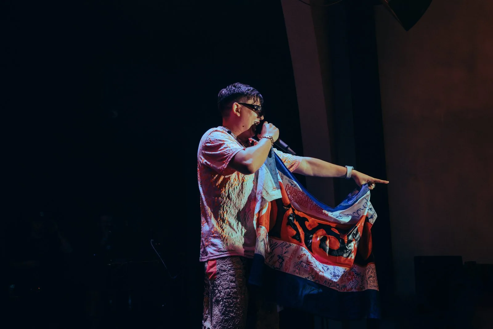 YSY A en el escenario